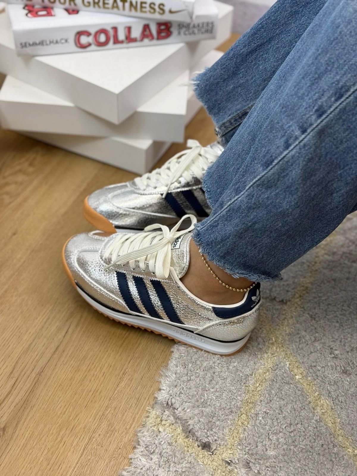 Adidas SL 72