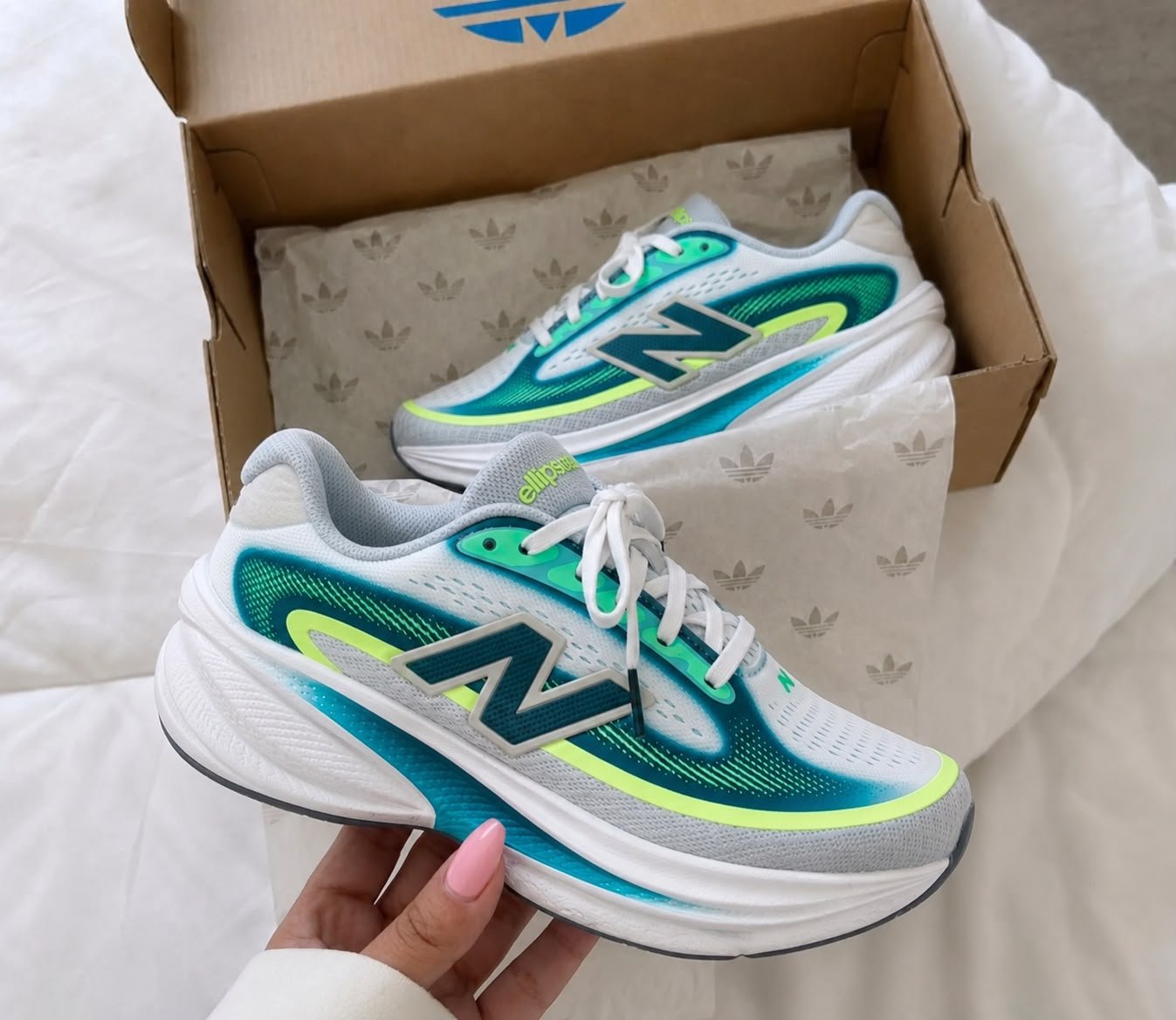 New Balances Ellipse
